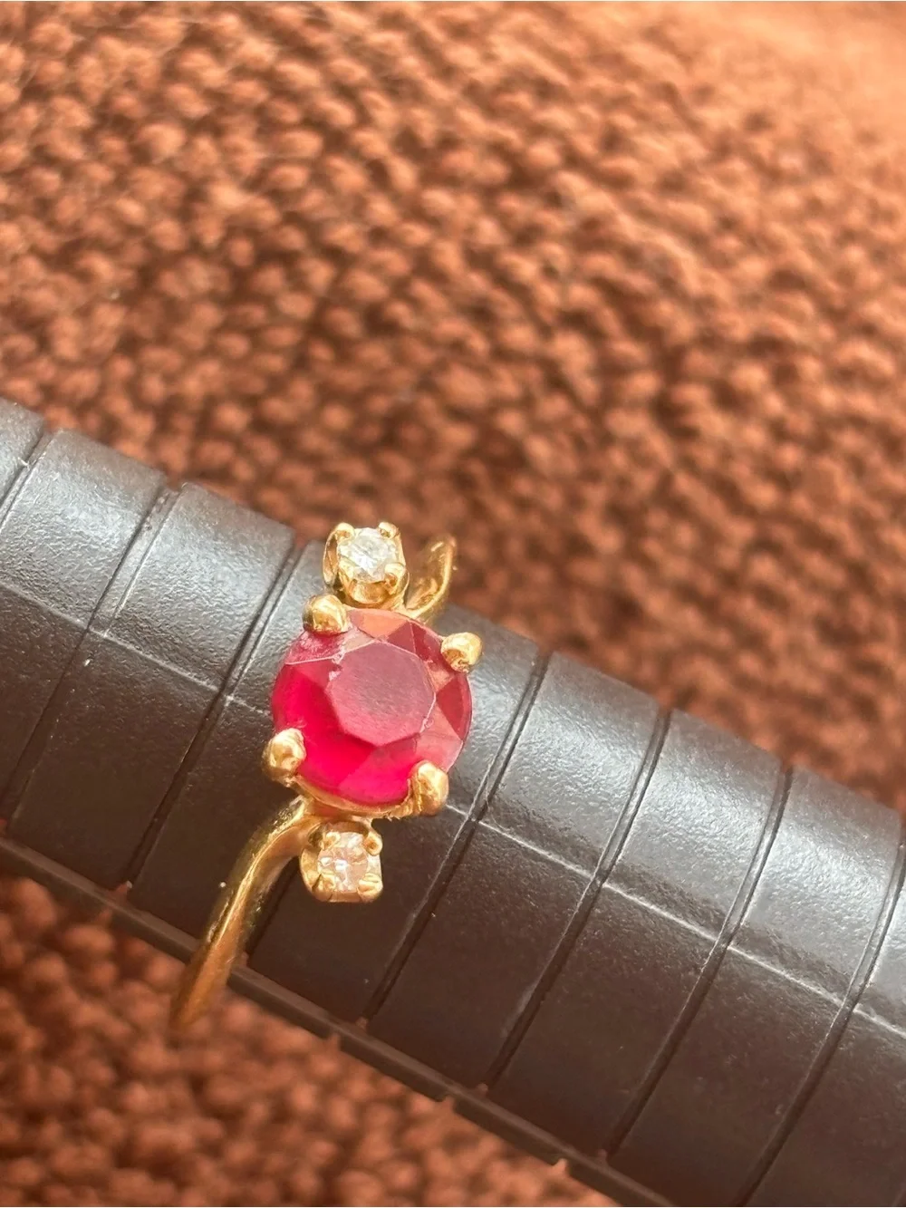 N/A elegant gold